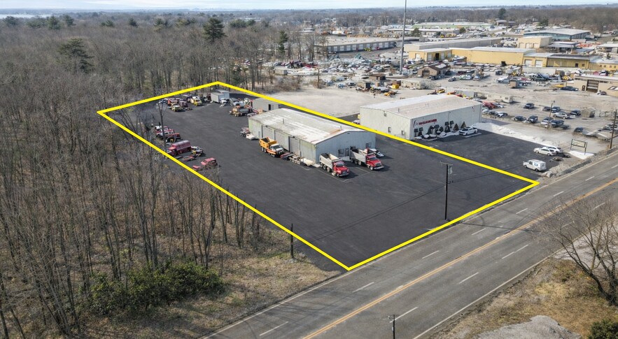 1877 Fall River Ave, Seekonk, MA à louer - Photo du bâtiment - Image 2 de 7