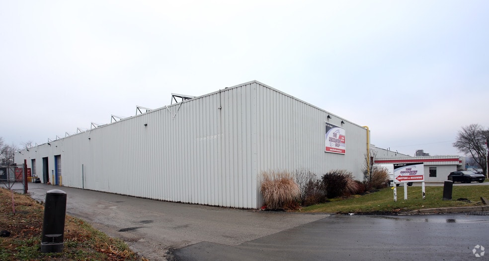95 John St, Orangeville, ON for lease - Building Photo - Image 3 of 3