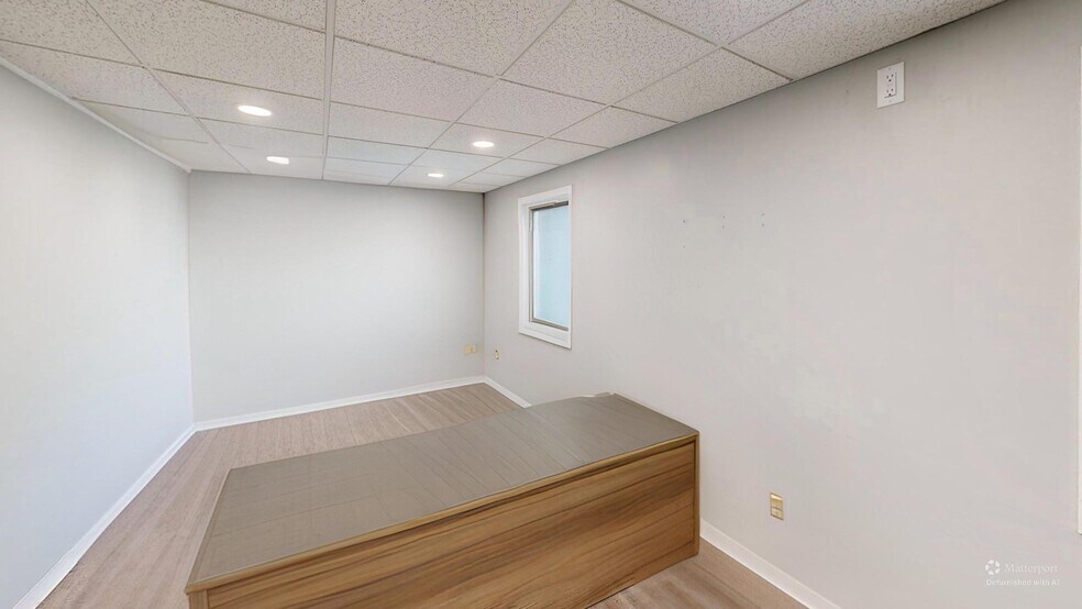 520 Spring St, Fort Wayne, IN à vendre - Photo du bâtiment - Image 2 de 12