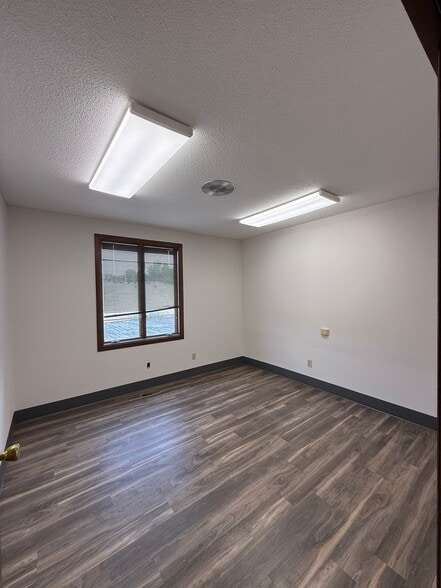 4656 W Jefferson Blvd, Fort Wayne, IN à louer - Photo du bâtiment - Image 3 de 5
