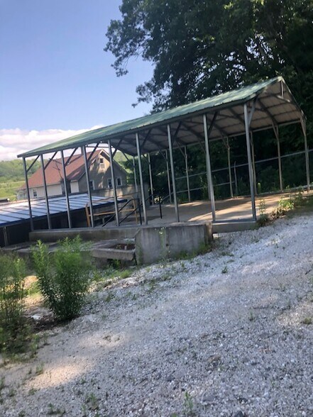 2407 Winsted Rd, Torrington, CT à vendre - Photo du bâtiment - Image 3 de 3