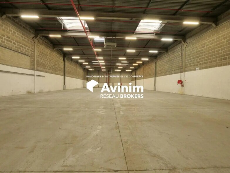 Industrial in Herblay-sur-Seine for lease - Building Photo - Image 3 of 5