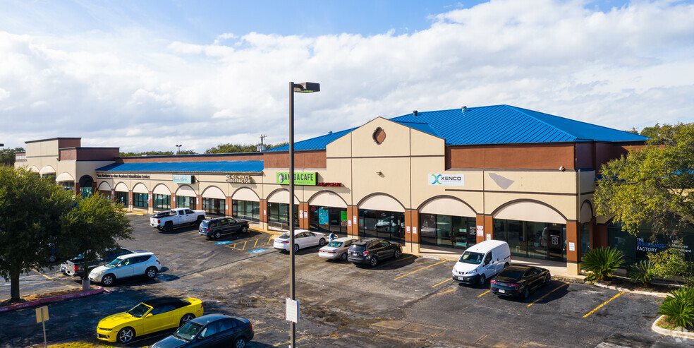 5309 Wurzbach Rd, San Antonio, TX à louer - Photo du bâtiment - Image 2 de 14