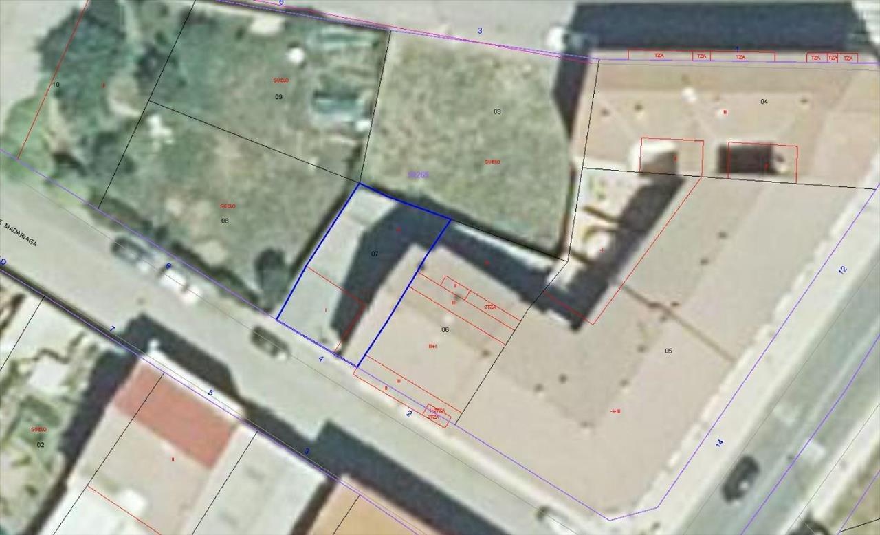 Calle Salvador Madariaga, Villaquilambre, León à vendre Plan d’étage- Image 1 de 13