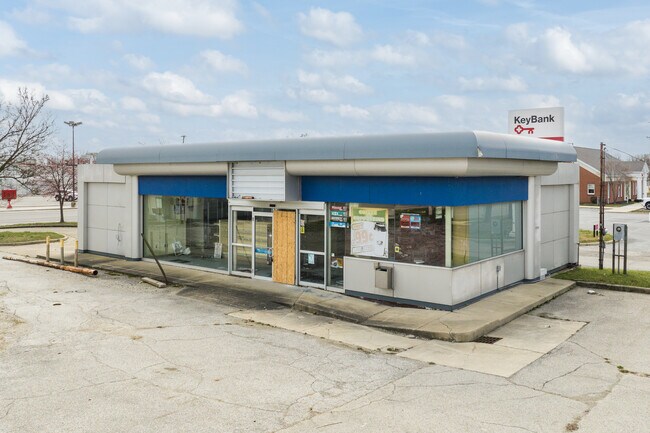 Plus de détails pour 5760 Lewis Ave, Toledo, OH - Commerce de détail à louer