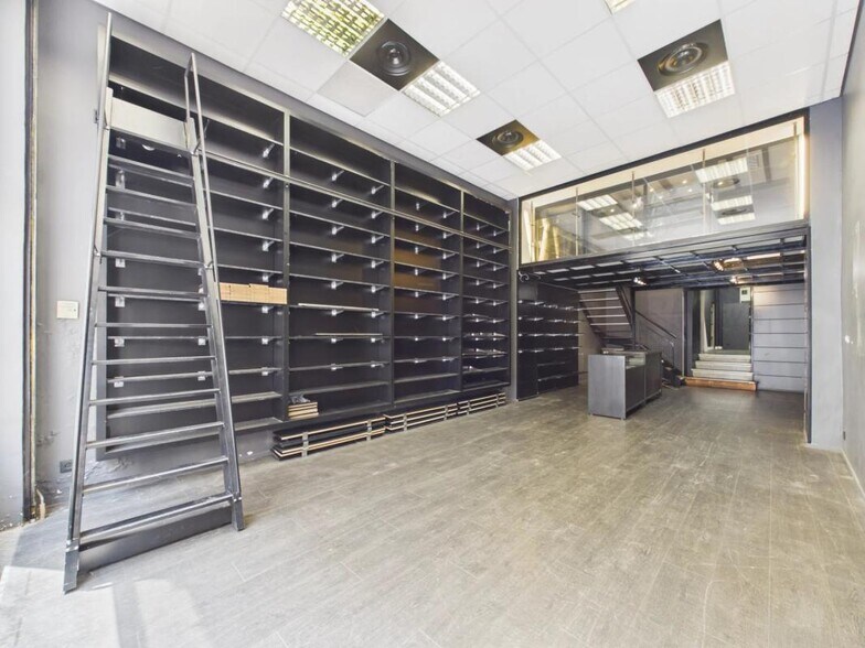 26 Rue Pertinax, Nice for sale - Building Photo - Image 3 of 11