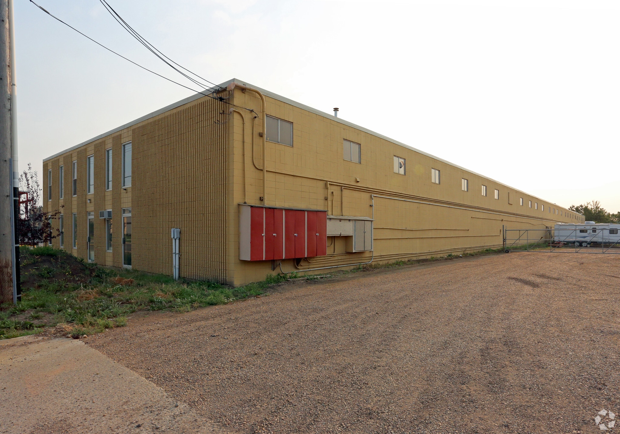 7402-7420 52 St NW, Edmonton, AB for sale Primary Photo- Image 1 of 5