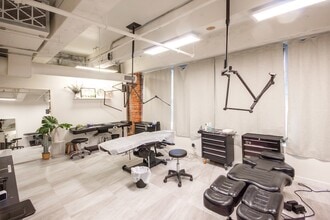 560-562 Beatty St, Vancouver, BC à louer Photo intérieure- Image 1 de 2