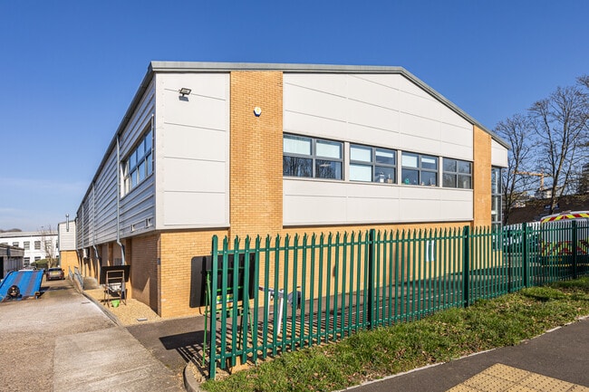 More details for Argyle Gate, Stevenage - Industrial for Lease