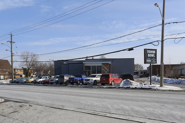 More details for 11 Ottawa St N, Kitchener, ON - Retail for Lease