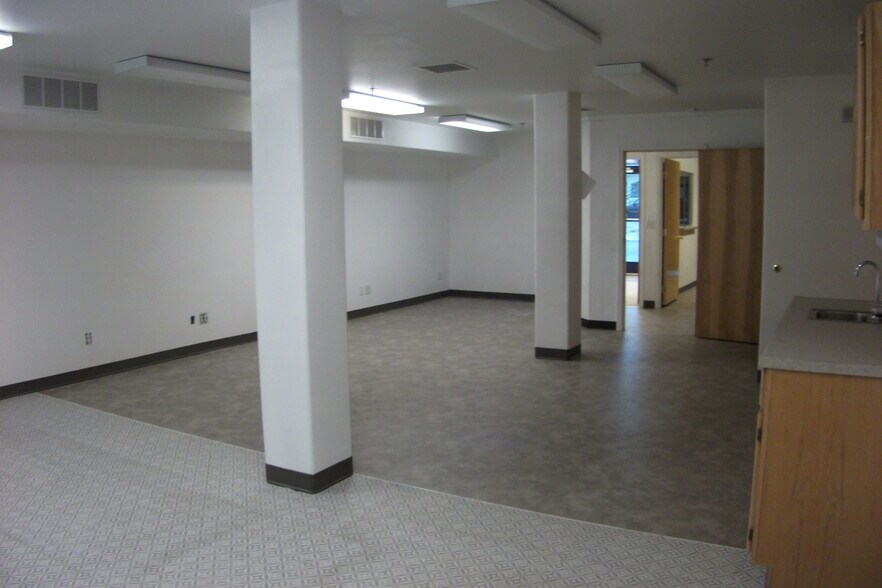5880 Enterprise Dr, Casper, WY à louer - Photo du bâtiment - Image 3 de 9