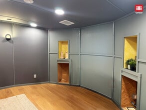 7600 S Vermont Ave, Los Angeles, CA for lease Interior Photo- Image 2 of 4
