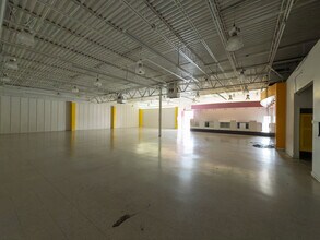 10208 Beechnut St, Houston, TX à louer Photo du bâtiment- Image 2 de 10