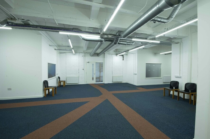 60 Tradeston St, Glasgow à louer - Photo du bâtiment - Image 2 de 6