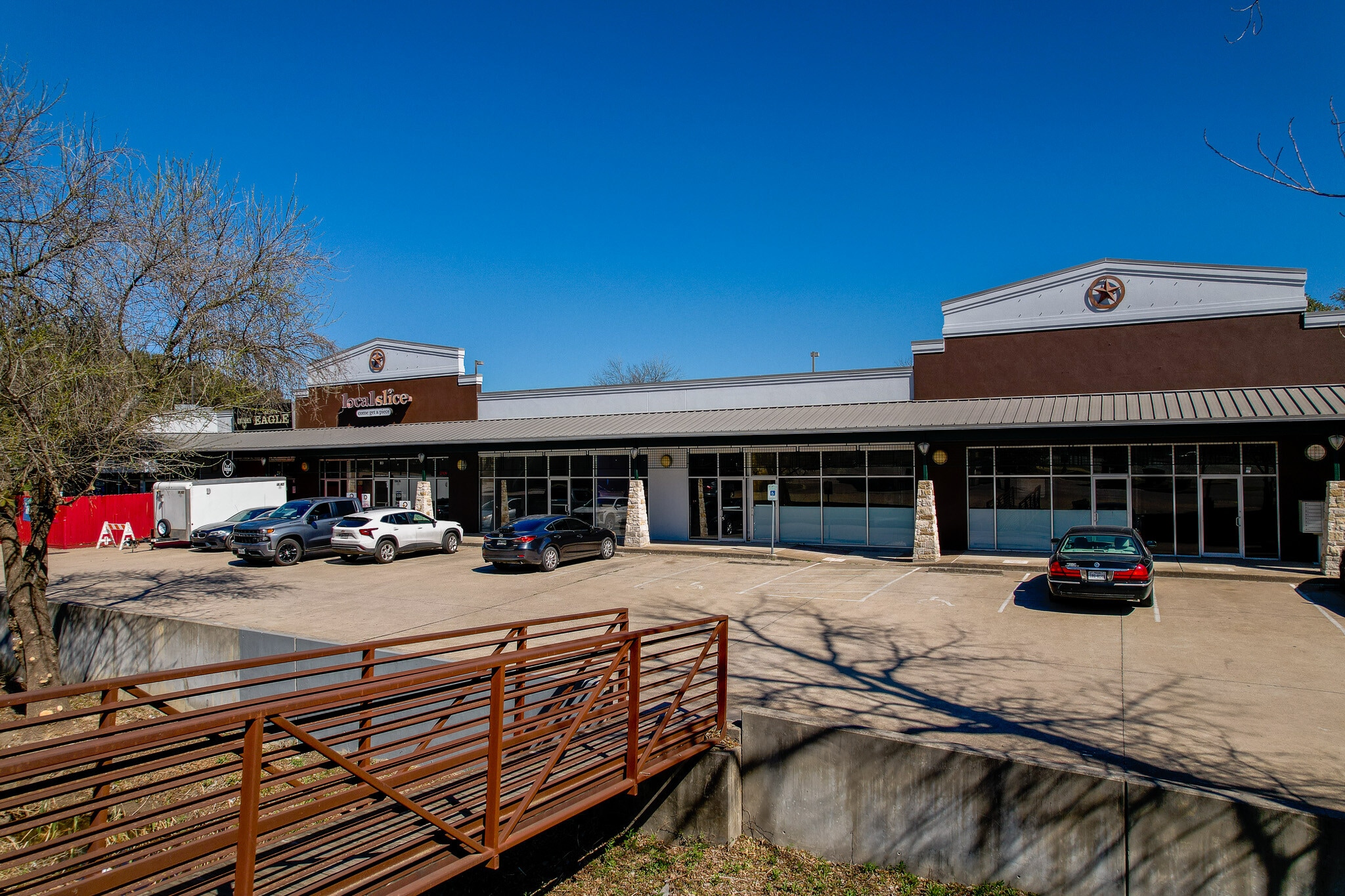 8201 Cross Park Dr, Austin, TX à louer Photo du bâtiment- Image 1 de 21