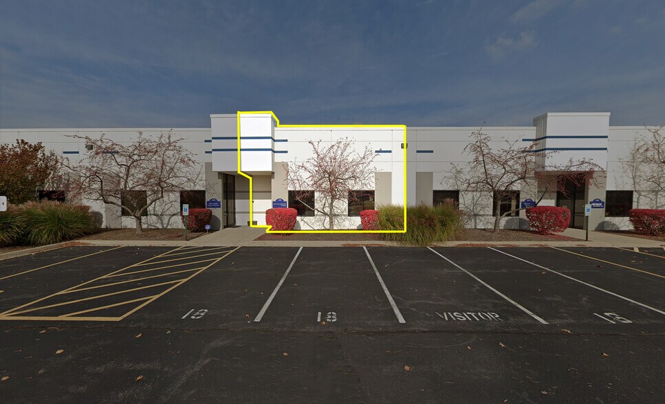 2402-2430 Millennium Dr, Elgin, IL for sale - Building Photo - Image 1 of 10
