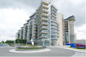 York Rd, Londres à louer - Photo du bâtiment - Image 1 de 6