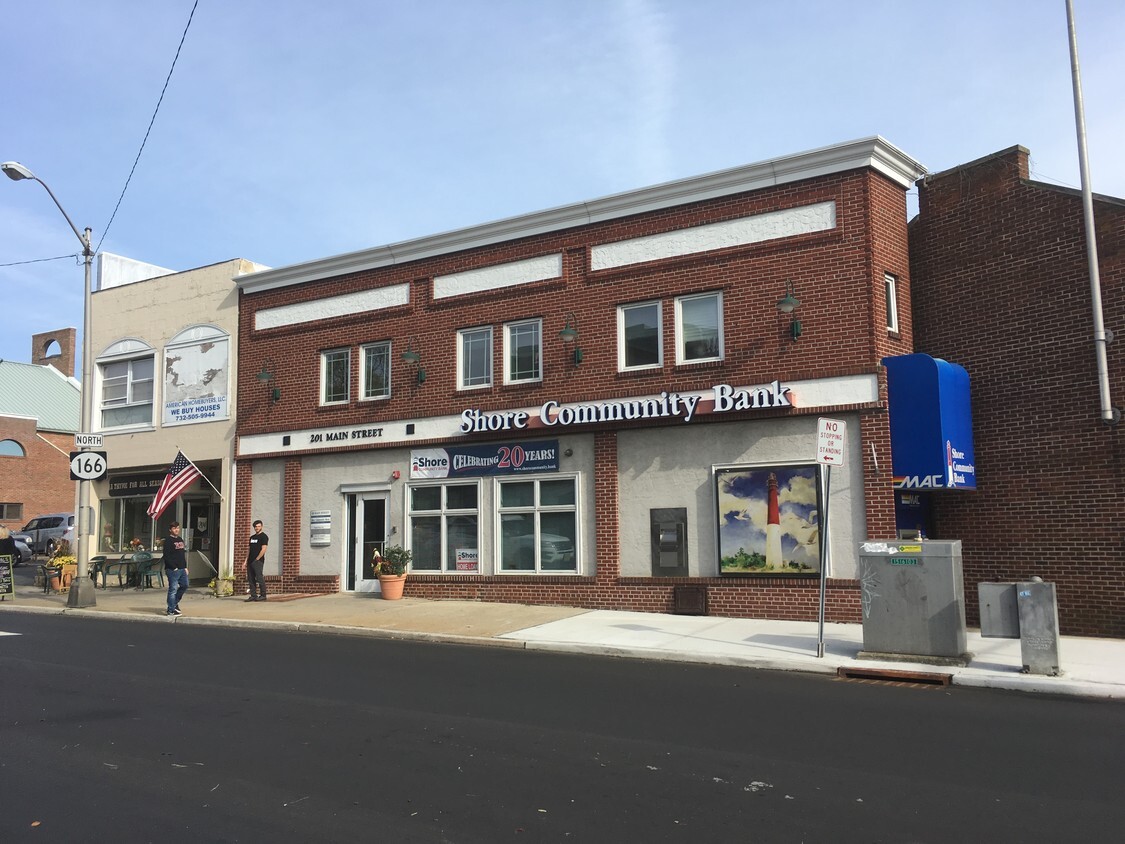 201 Main St, Toms River, NJ for lease Building Photo- Image 1 of 3