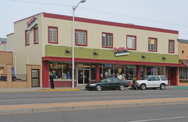 More details for 3007 Central Ave NE, Albuquerque, NM - Retail for Lease
