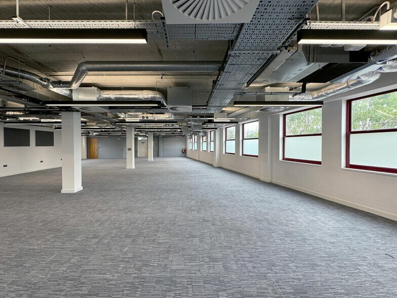 29 Grove Hill Rd, Harrow for lease - Building Photo - Image 2 of 5