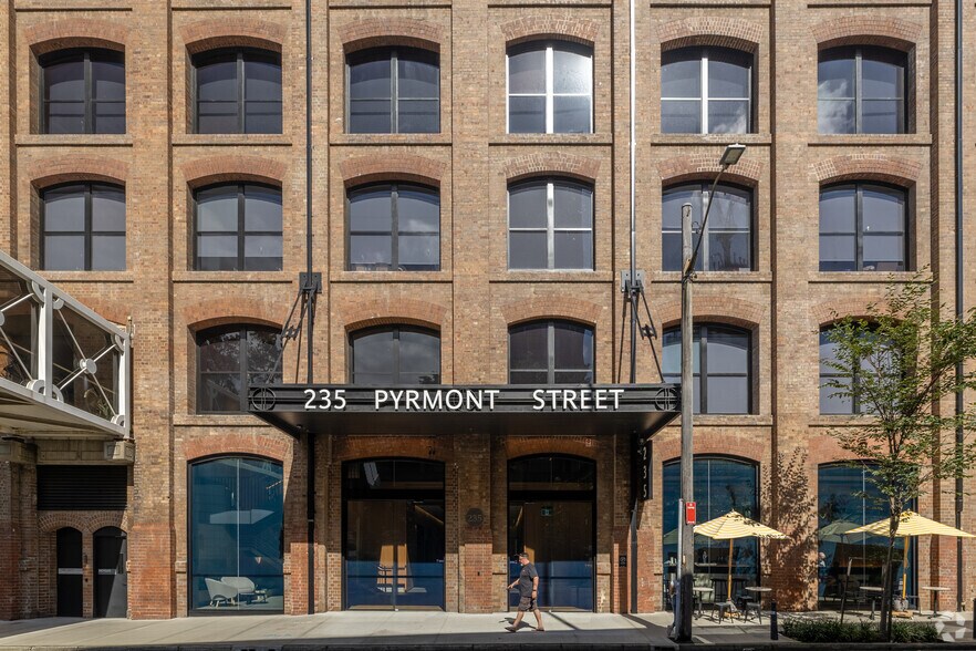 235 Pyrmont St, PYRMONT à louer - Photo du bâtiment - Image 3 de 13