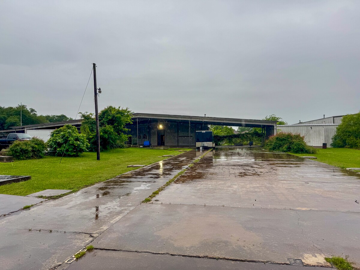 300 W School St, Madisonville, TX à vendre Photo du bâtiment- Image 1 de 34
