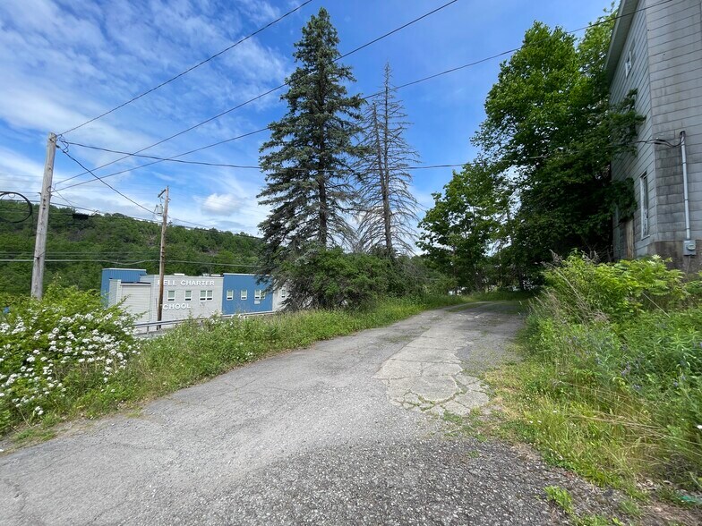 786 Main St, Simpson, PA à vendre - Photo du bâtiment - Image 3 de 22