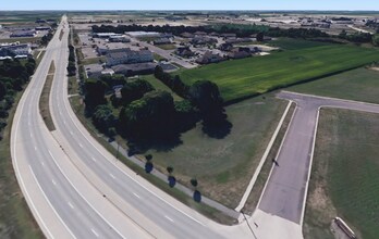 1600 N Victory Dr, Mankato, MN - Aerial  map view
