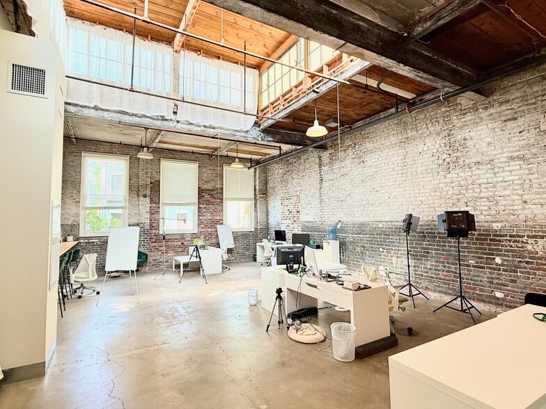 517 Soraparu St, New Orleans, LA for lease - Building Photo - Image 3 of 10