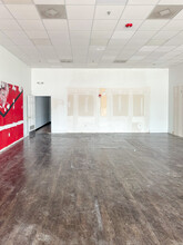 8201-8209 Broadway St, Pearland, TX for lease Interior Photo- Image 1 of 8