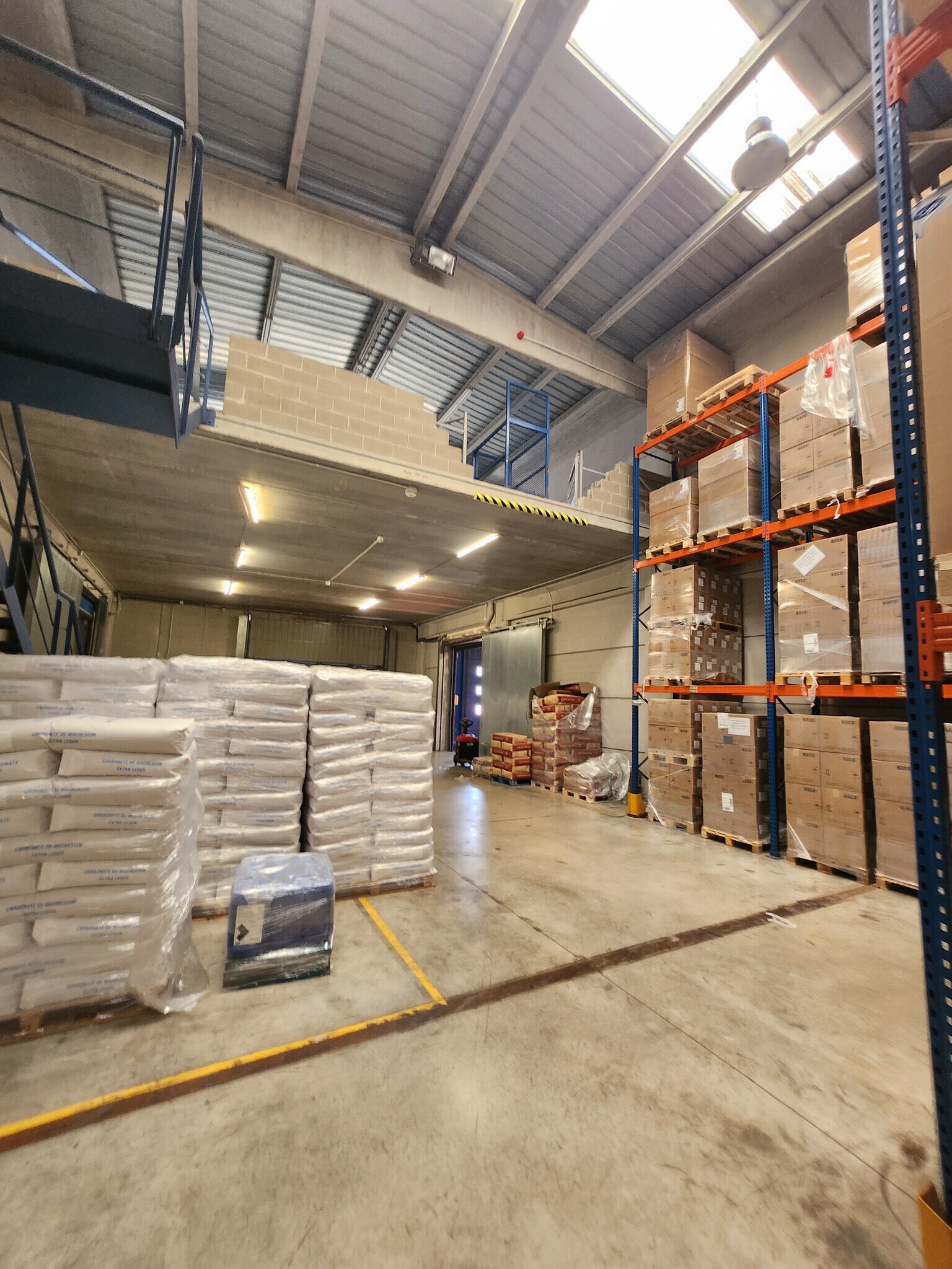 Industrial in Molins de Rei, Barcelona for lease Interior Photo- Image 1 of 9