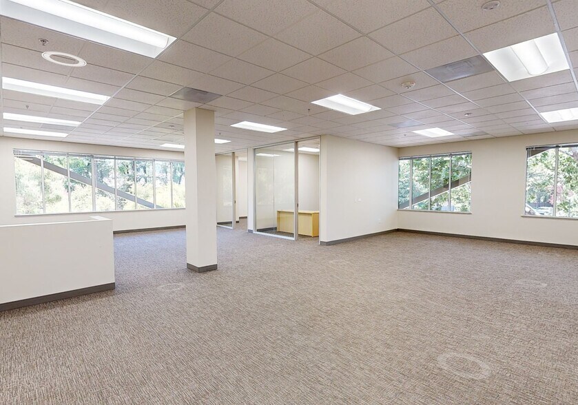 475 Alberto Way, Los Gatos, CA à louer - Numérisation 3D de Matterport - Image 3 de 6