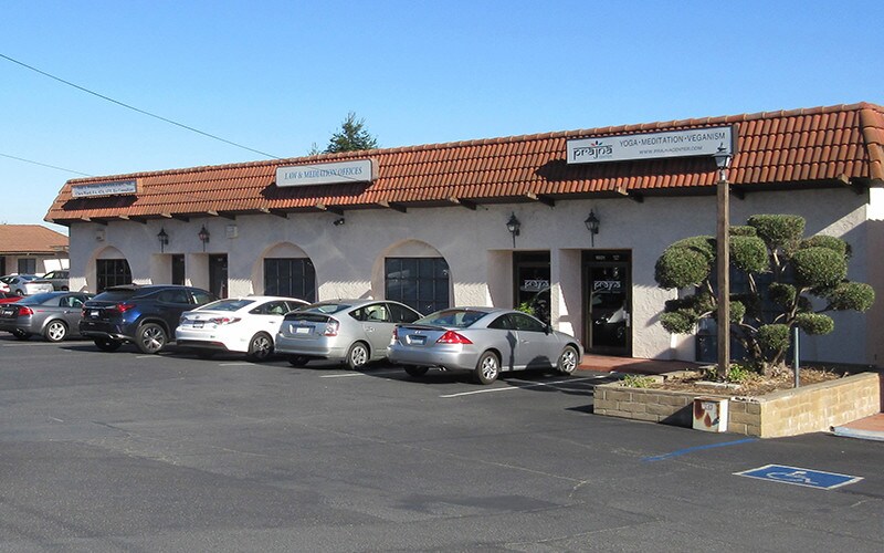 1601 El Camino Real, Belmont, CA à louer - Photo du bâtiment - Image 3 de 18