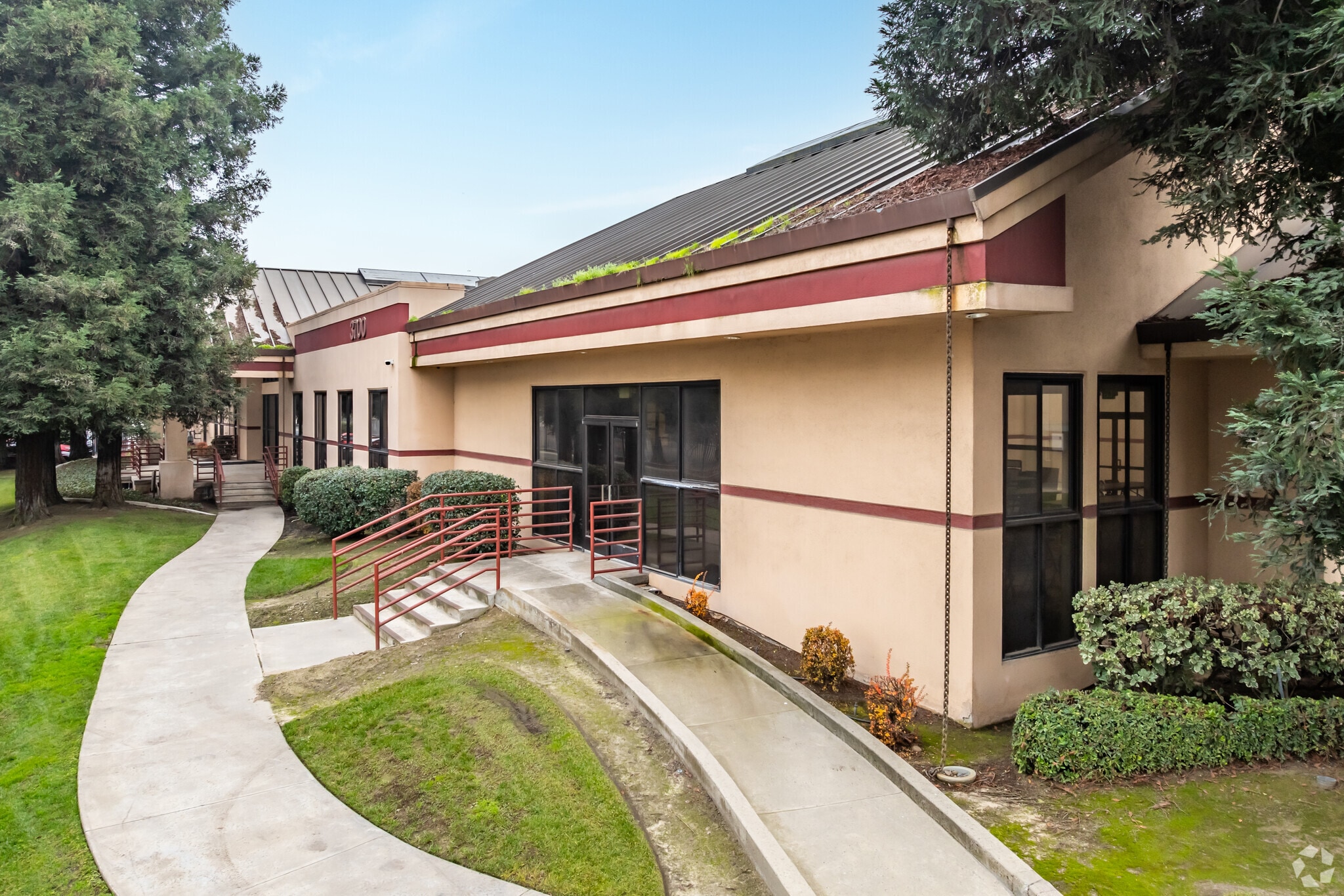 3700 Finch Rd, Modesto, CA for lease Building Photo- Image 1 of 6