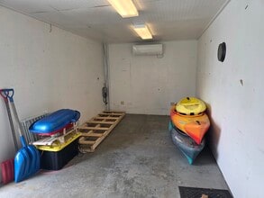 12 Moran Dr, Rockland, ME for lease Interior Photo- Image 2 of 6