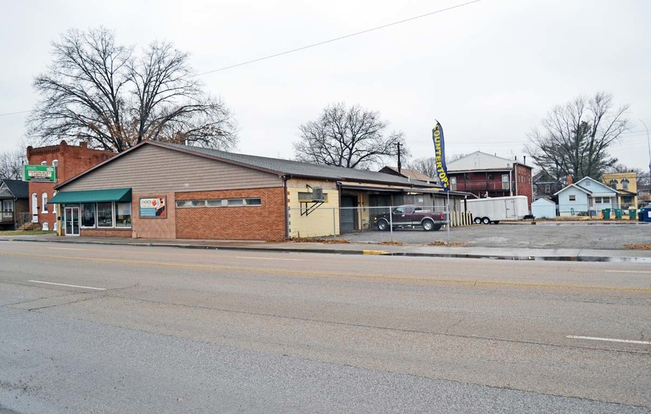 2241 Madison Ave, Granite City, IL for sale - Building Photo - Image 1 of 1