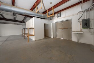 1353-1363 Inyokern Rd, Ridgecrest, CA for lease Interior Photo- Image 2 of 5