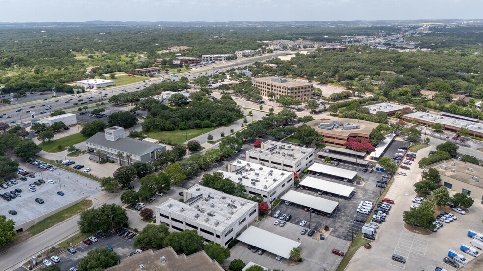 14400 Northbrook Dr., San Antonio, TX à louer - Aérien - Image 3 de 18