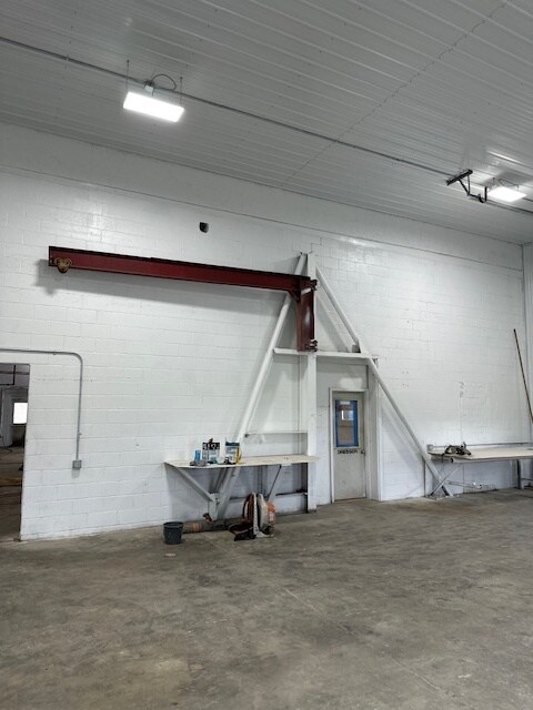 970 Mercer Rd, Franklin, PA for lease Interior Photo- Image 1 of 4