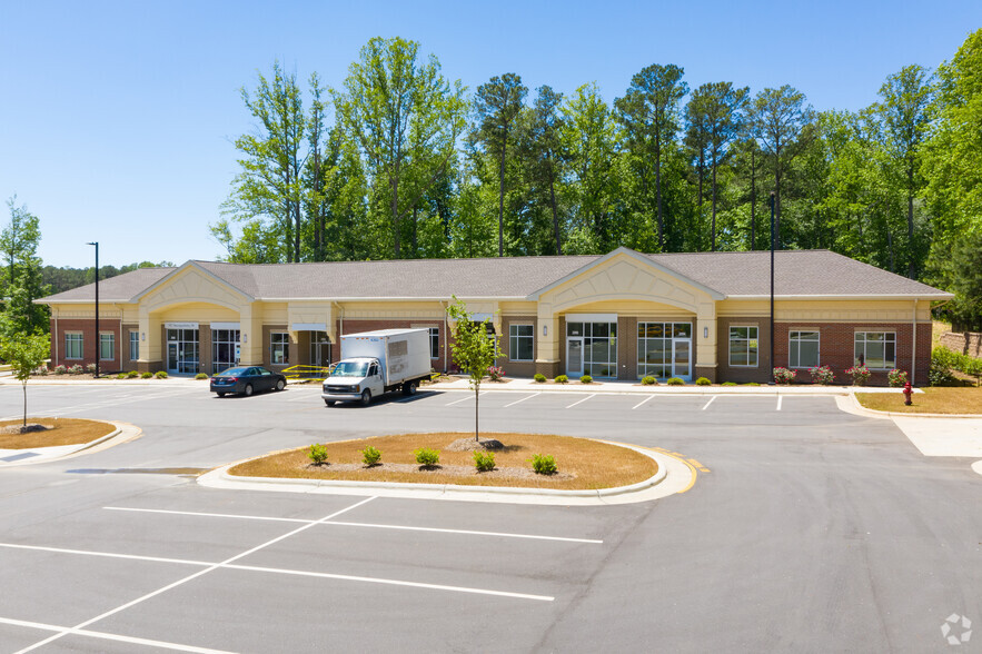 2041 Energy Dr, Apex, NC for lease - Building Photo - Image 2 of 8