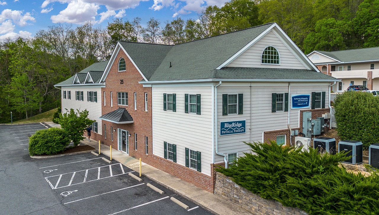 25 Crossing Ln, Lexington, VA à vendre Photo principale- Image 1 de 21