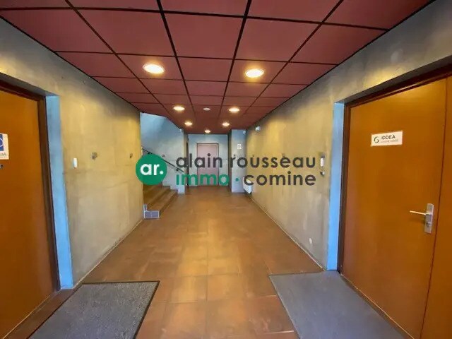 Bureau dans Saint-Herblain à louer - Hall d’entrée - Image 2 de 7