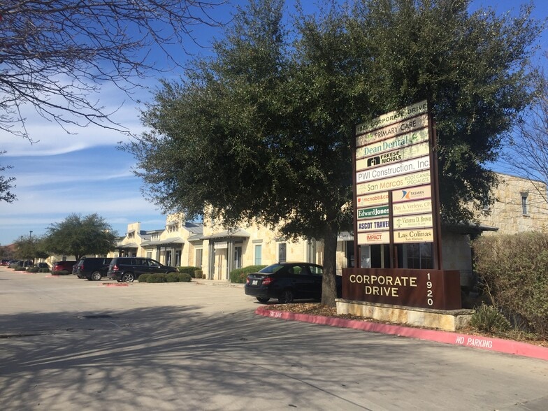 1920 Corporate Dr, San Marcos, TX for sale - Building Photo - Image 2 of 48