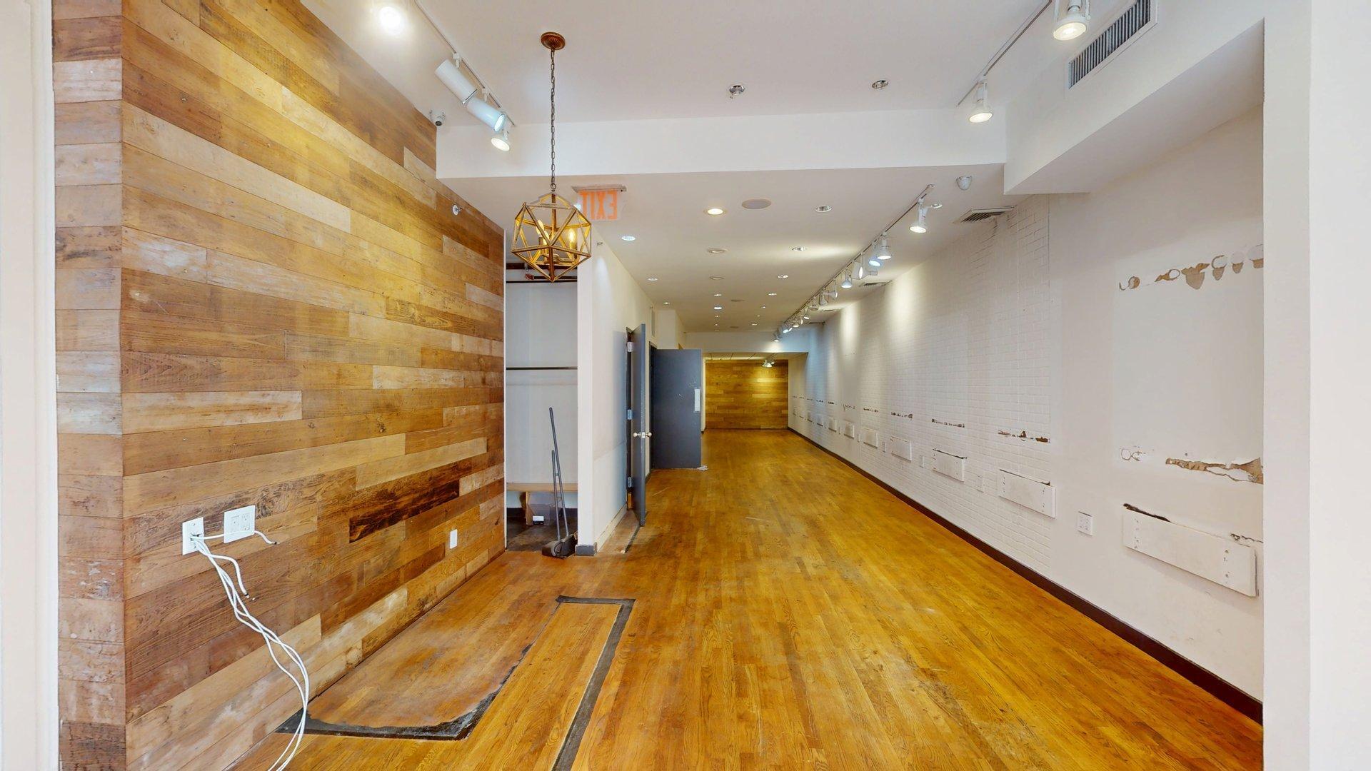 7 W 19th St, New York, NY for lease Interior Photo- Image 1 of 6