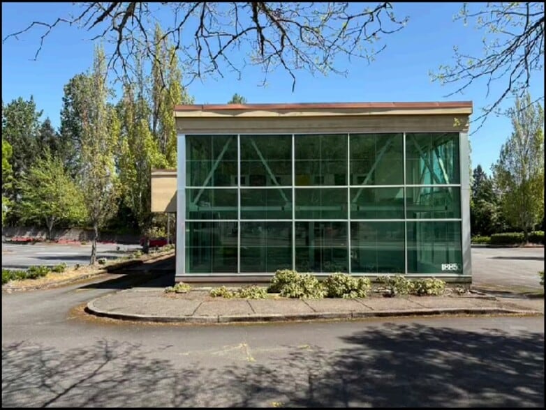 18850 Williamette Dr, West Linn, OR à vendre - Photo du bâtiment - Image 3 de 5