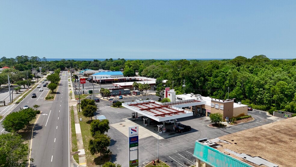 180 Mary Esther Blvd, Mary Esther, FL à vendre - Photo du bâtiment - Image 2 de 12