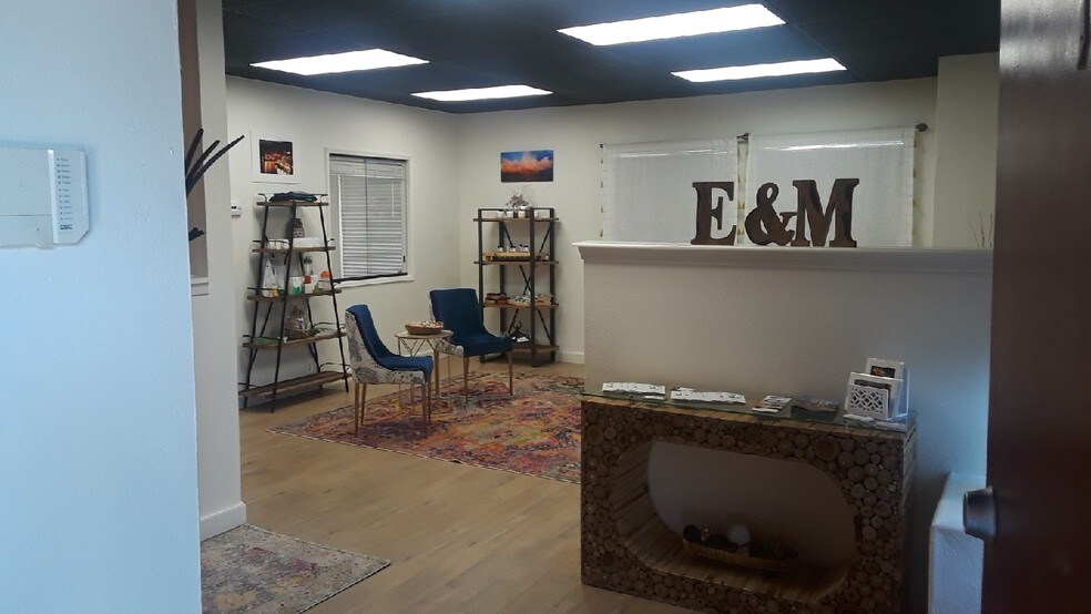 9706 Fair Oaks Blvd, Fair Oaks, CA à louer - Photo intérieure - Image 3 de 13