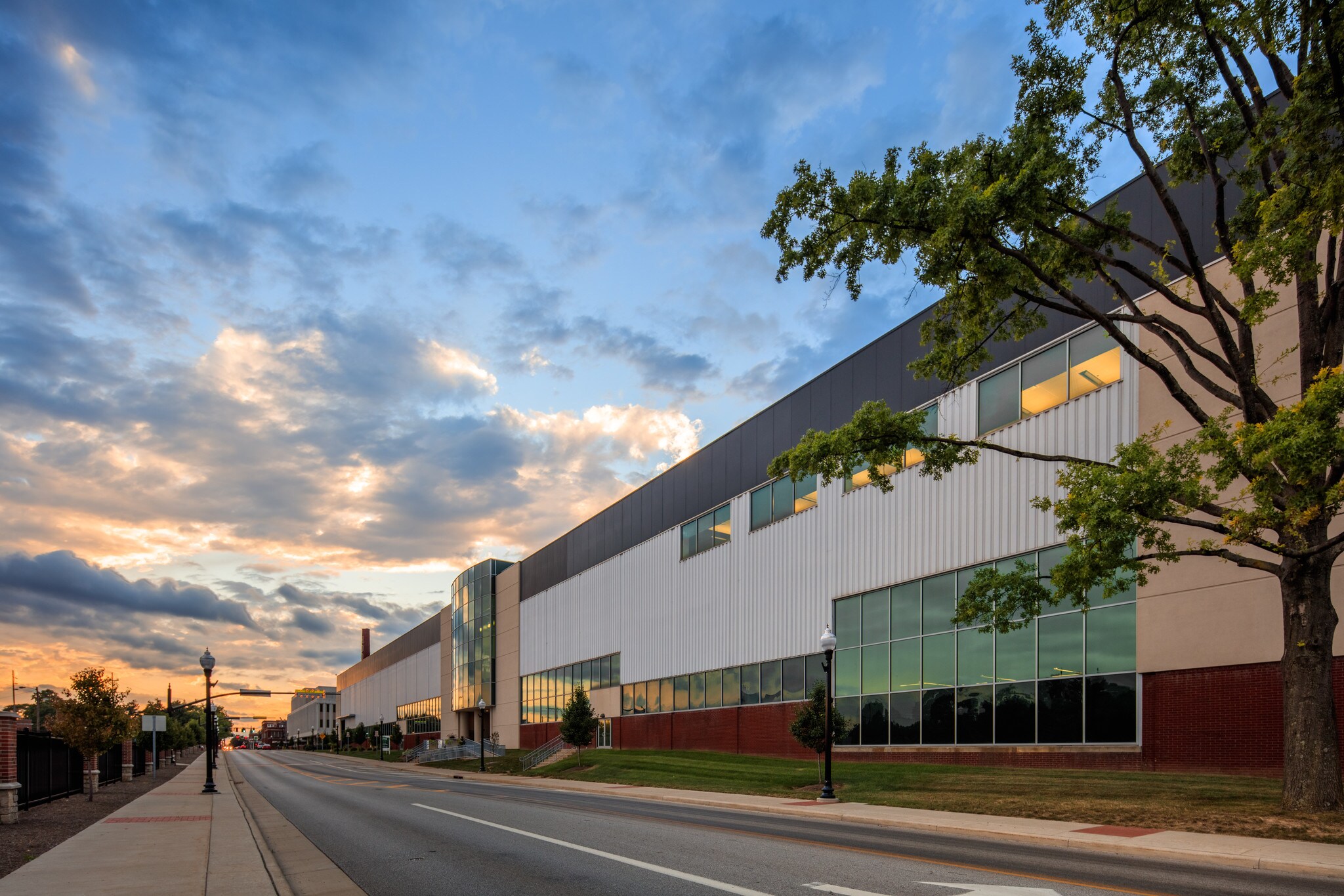339 E Maple St, North Canton, OH for lease Building Photo- Image 1 of 7