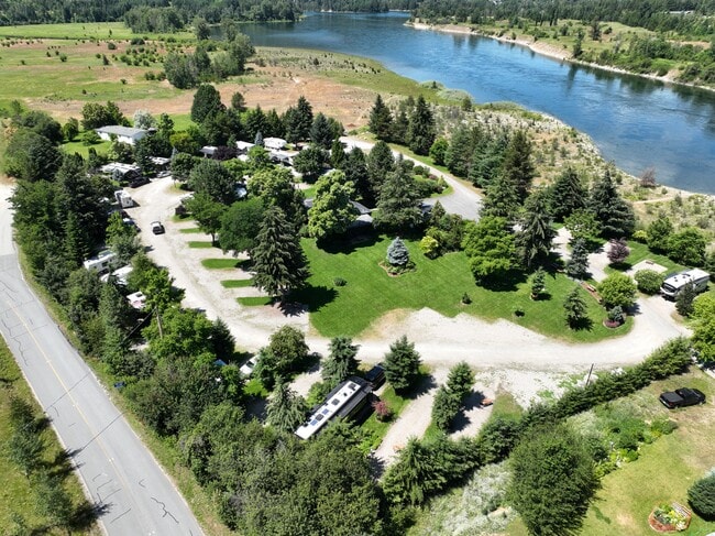 More details for 651 Rosedale Rd, Castlegar, BC - Hospitality for Sale