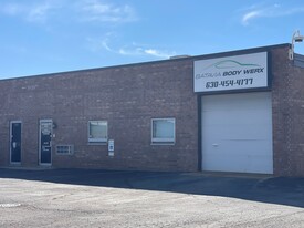 1125 Paramount Pky, Batavia IL - Entrepôt